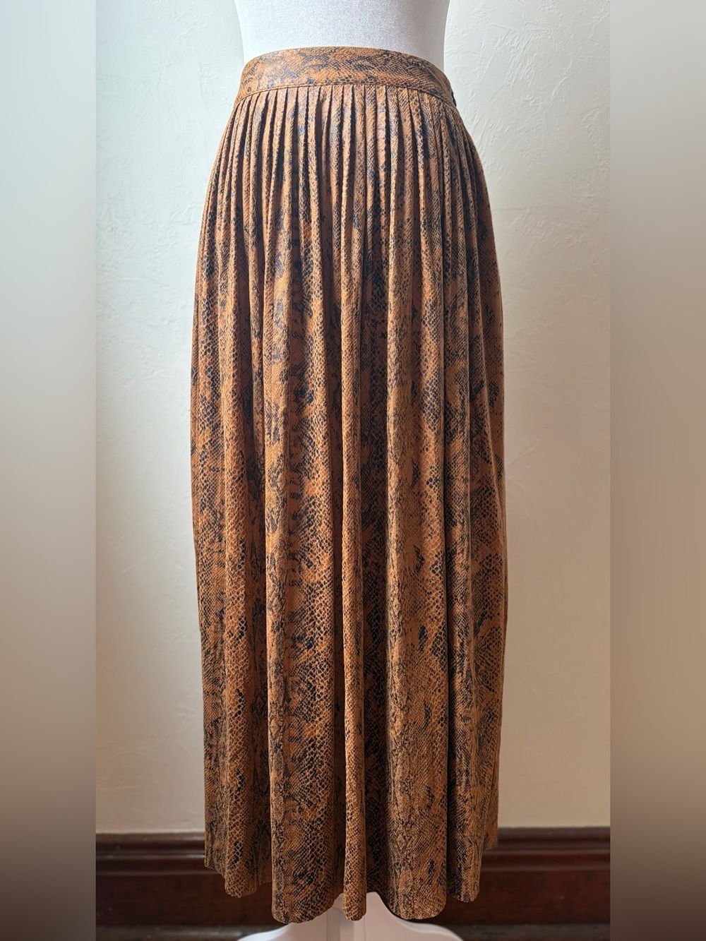 Zara Woman Snakeskin Print Pleated Midi Skirt Brown XS